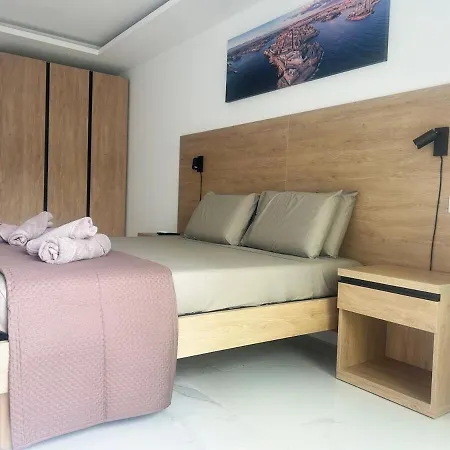 شقة Luxurious One-bedroom With Sea Views *