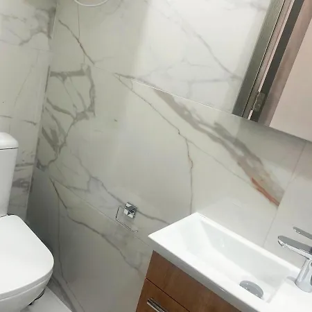 Luxurious One-bedroom With Sea Views Daire *